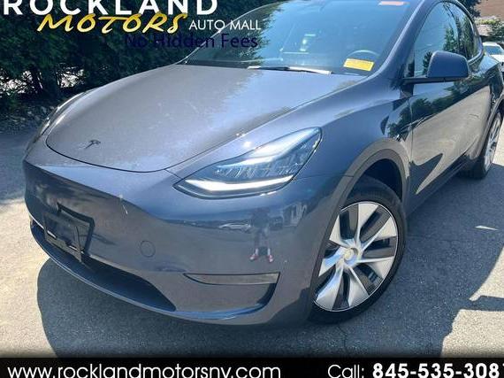 TESLA MODEL Y 2023 7SAYGDEE7PA035043 image